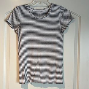 Gap T-shirt